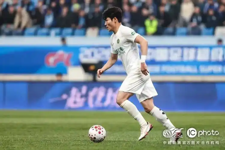 av毛片在线电影真正情绪稳定的人，都在“发疯” 